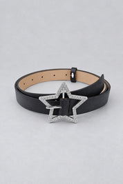 Ceinture Noire Gothique — seule sur fond gris studio