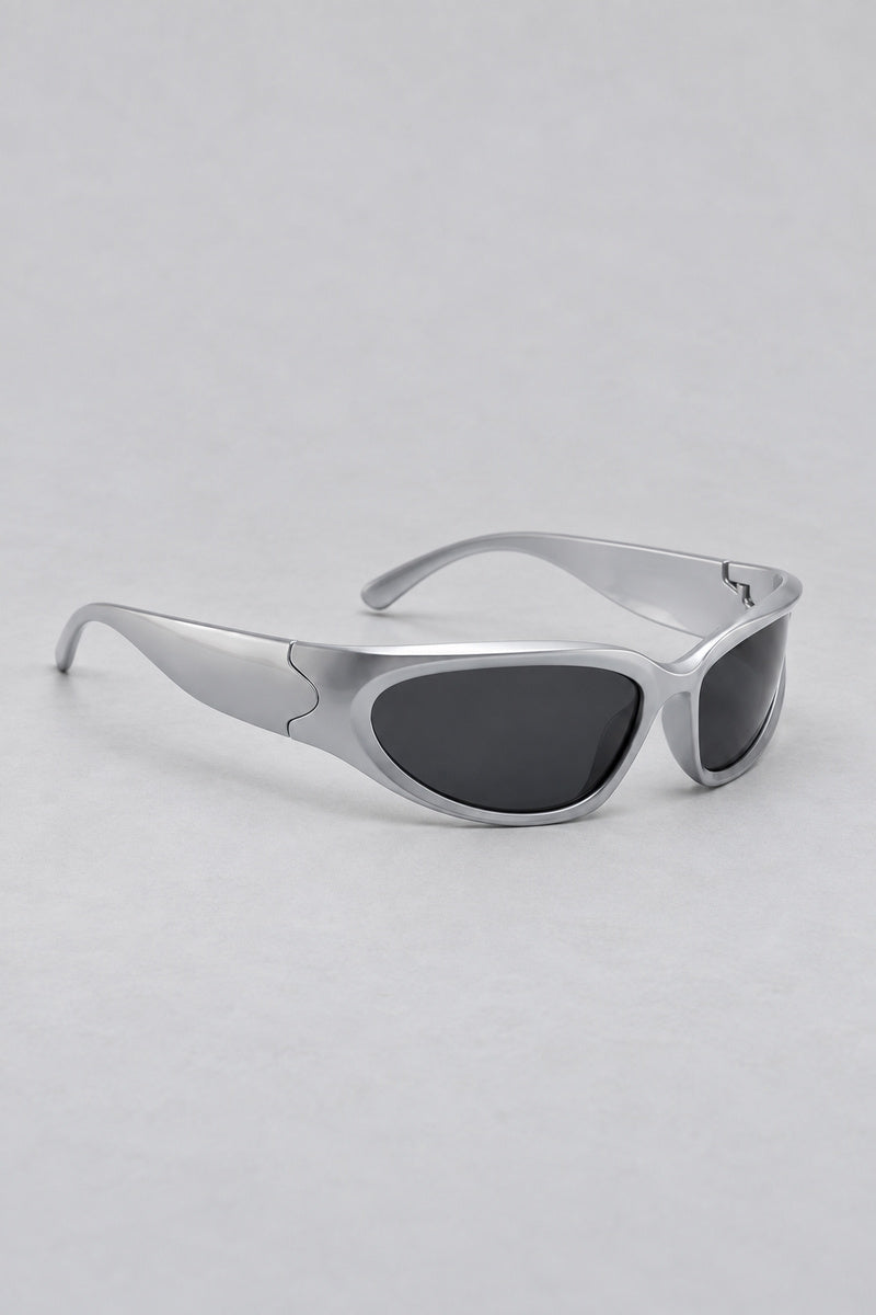 Lunettes Sport Punk — seules sur fond gris studio