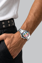 Montre Quartz Streetwear Blanc — vue portée sur fond gris
