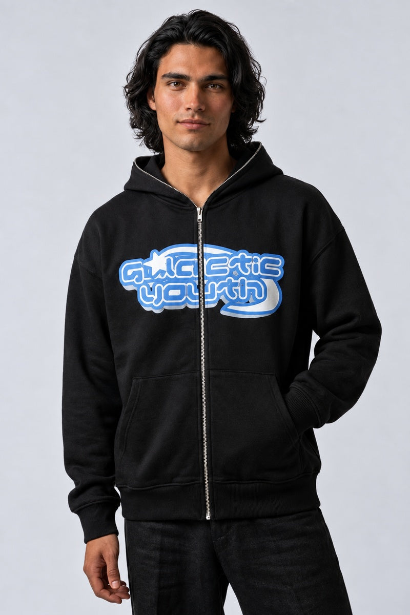Sweat Galactic Youth Noir Bleu, vue de face sur fond gris clair — Y2K CLUB
