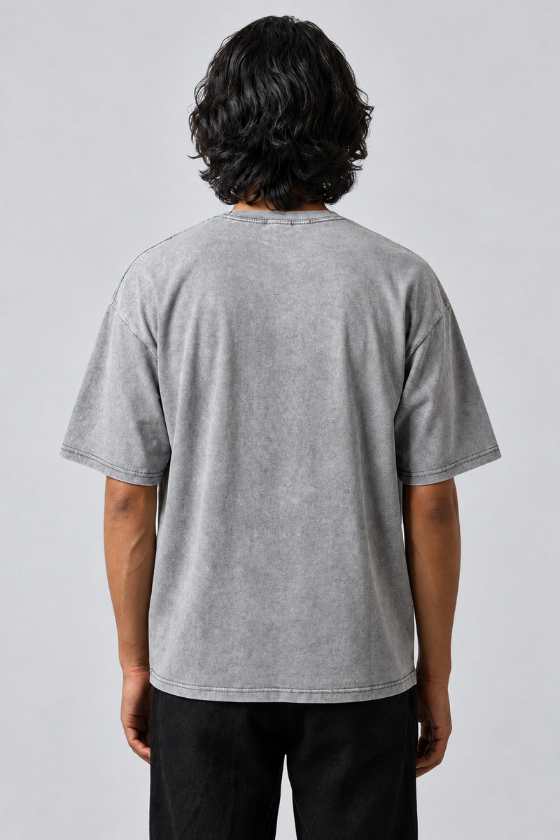 T-shirt basique oversize gris clair délavé, vue de dos.